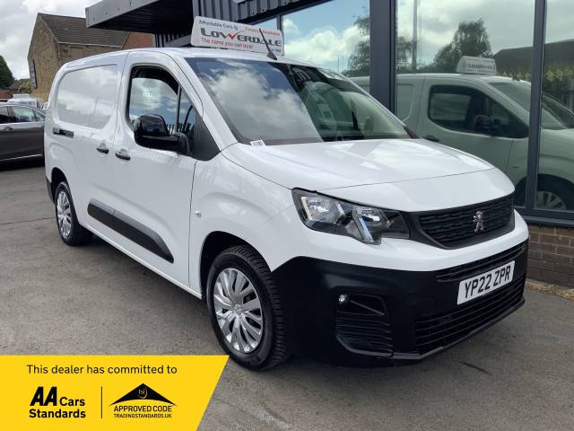 Peugeot Partner 1.5 PARTNER PROFESSIONAL PREM Crew Van Diesel White